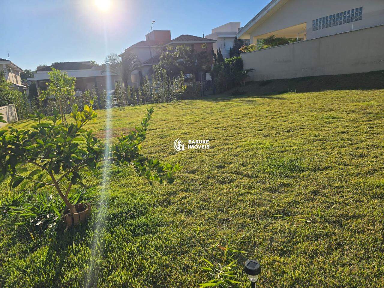 Terreno à venda no bairro JARDIM RESIDENCIAL SANTA CLARAIndaiatuba: 