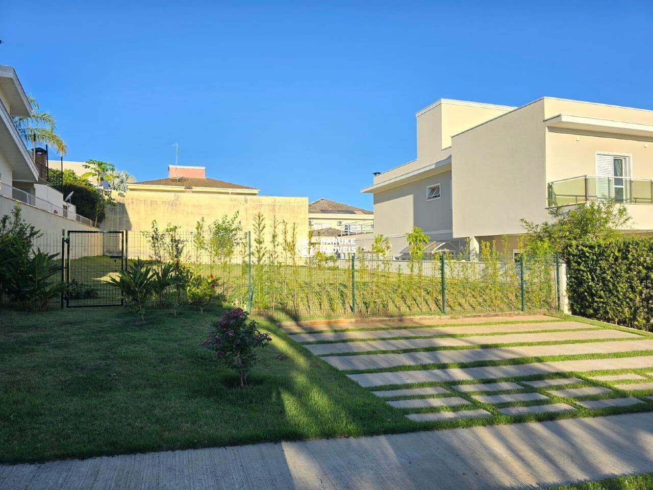 Terreno à venda no bairro JARDIM RESIDENCIAL SANTA CLARAIndaiatuba: 