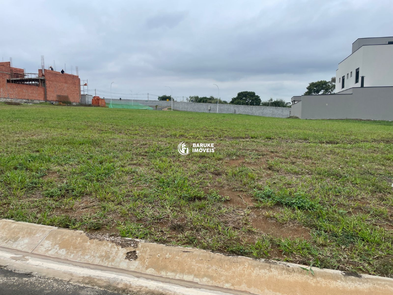 Terreno à venda no bairro JARDIM RESIDENCIAL DONA MARIA CANDIDAIndaiatuba: 