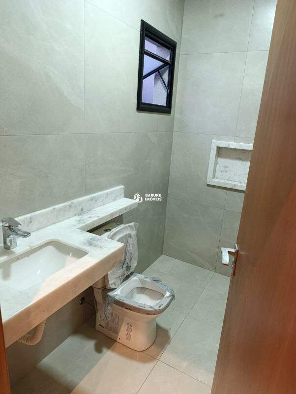 Casa de condomínio à venda no bairro JARDIM RESIDENCIAL DONA MARIA CANDIDAIndaiatuba: 
