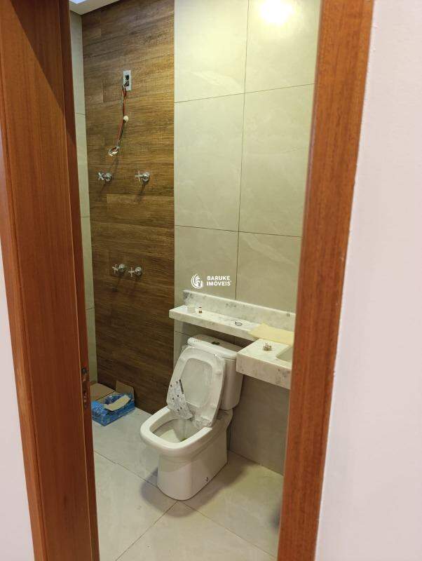 Casa de condomínio à venda no bairro JARDIM RESIDENCIAL DONA MARIA CANDIDAIndaiatuba: 