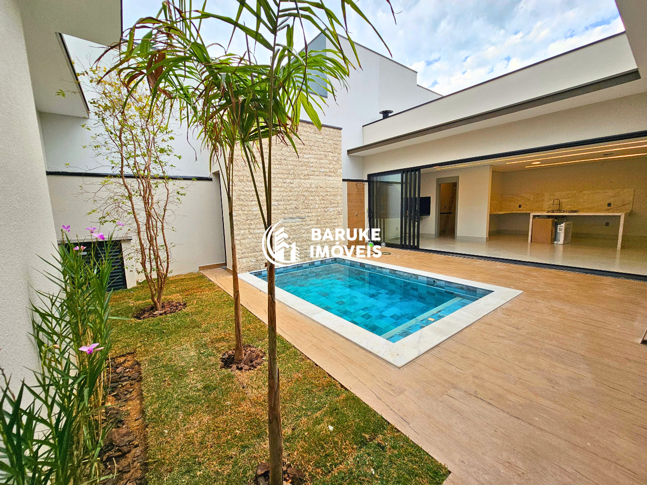Casa de condomínio à venda no bairro RESIDENCIAL LONDON PARKIndaiatuba: 