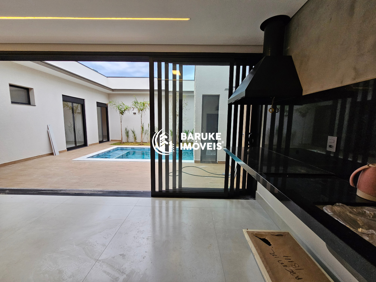 Casa de condomínio à venda no bairro RESIDENCIAL LONDON PARKIndaiatuba: 