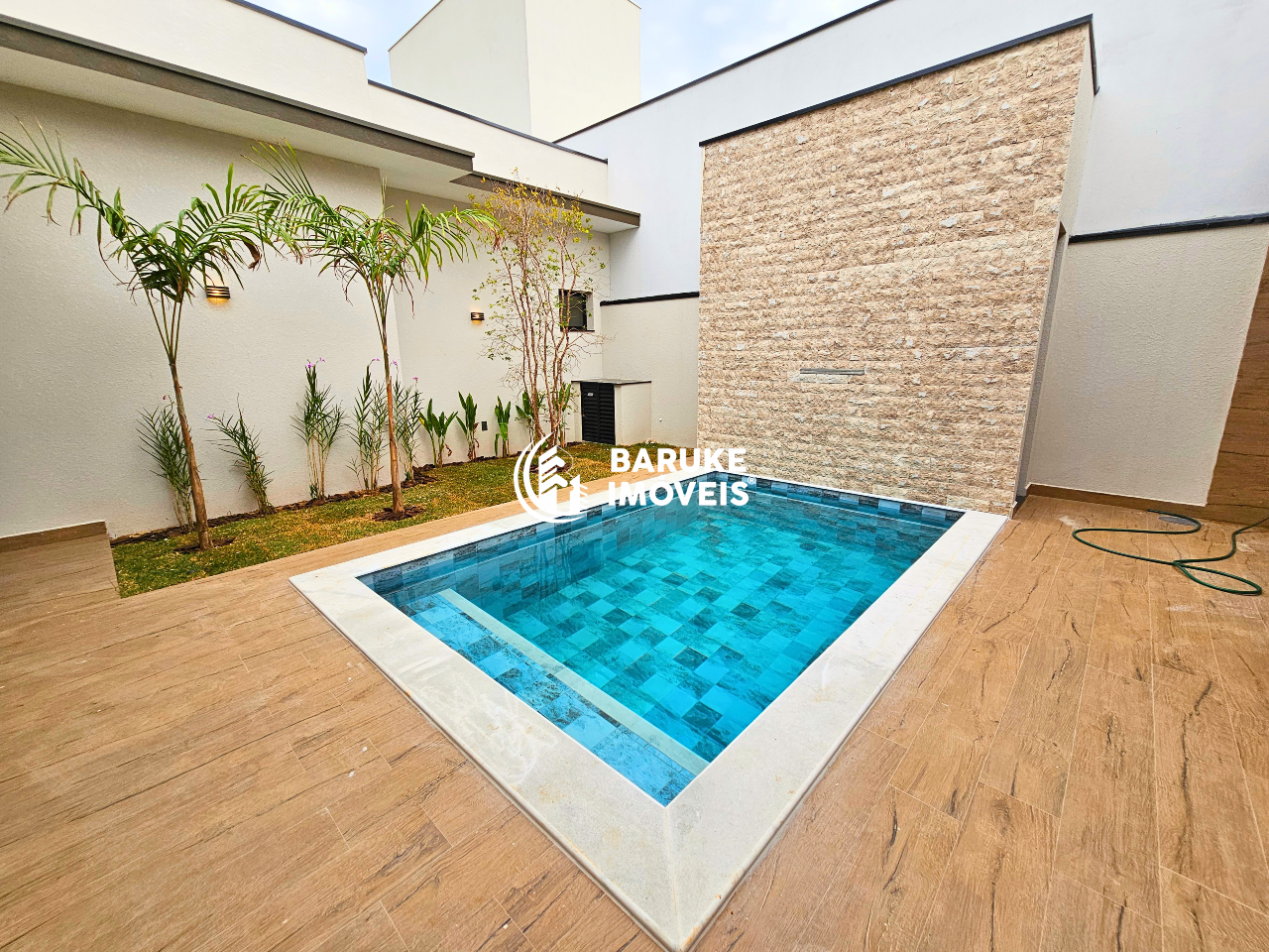 Casa de condomínio à venda no bairro RESIDENCIAL LONDON PARKIndaiatuba: 