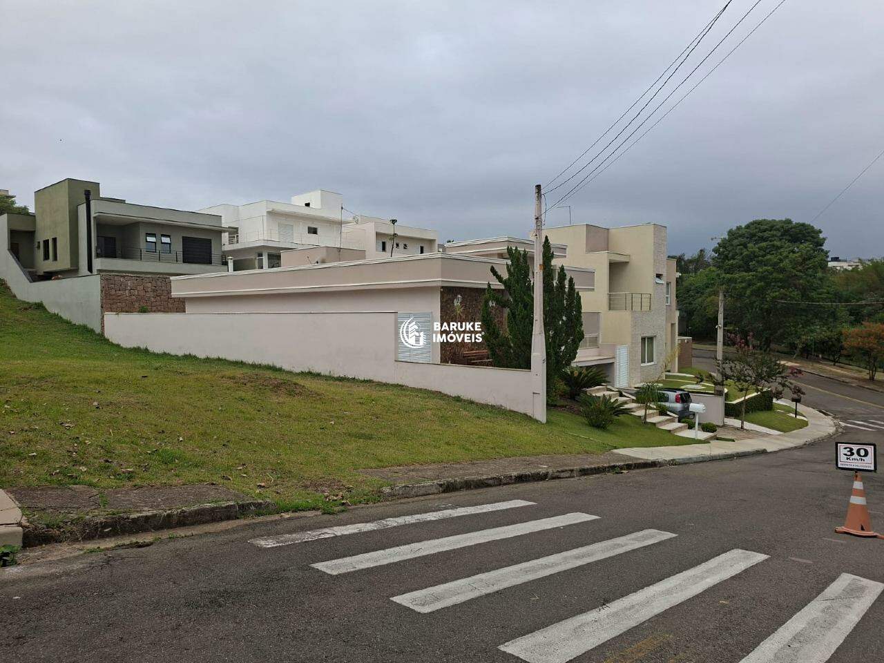 Terreno à venda no bairro JARDIM RESERVA BOM VIVER DE INDAIATUBAIndaiatuba: 