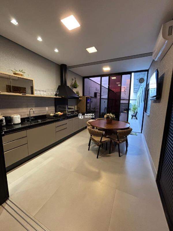 Casa de condomínio à venda no bairro JARDIM BRÉSCIAIndaiatuba: 