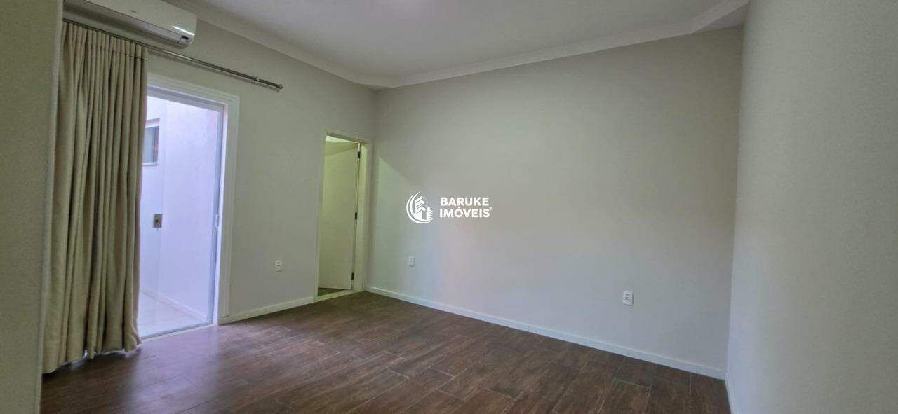 Casa de condomínio para aluguel no bairro JARDIM VISTA VERDEIndaiatuba: 