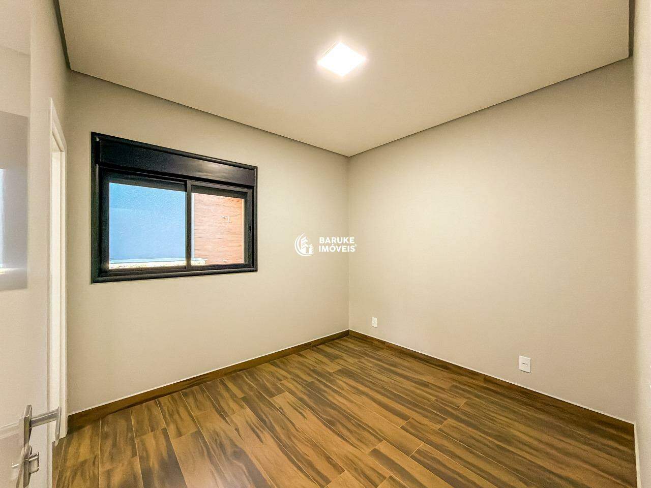 Casa de condomínio à venda no bairro JARDIM MANTOVAIndaiatuba: 