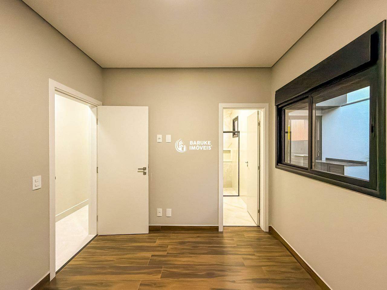 Casa de condomínio à venda no bairro JARDIM MANTOVAIndaiatuba: 