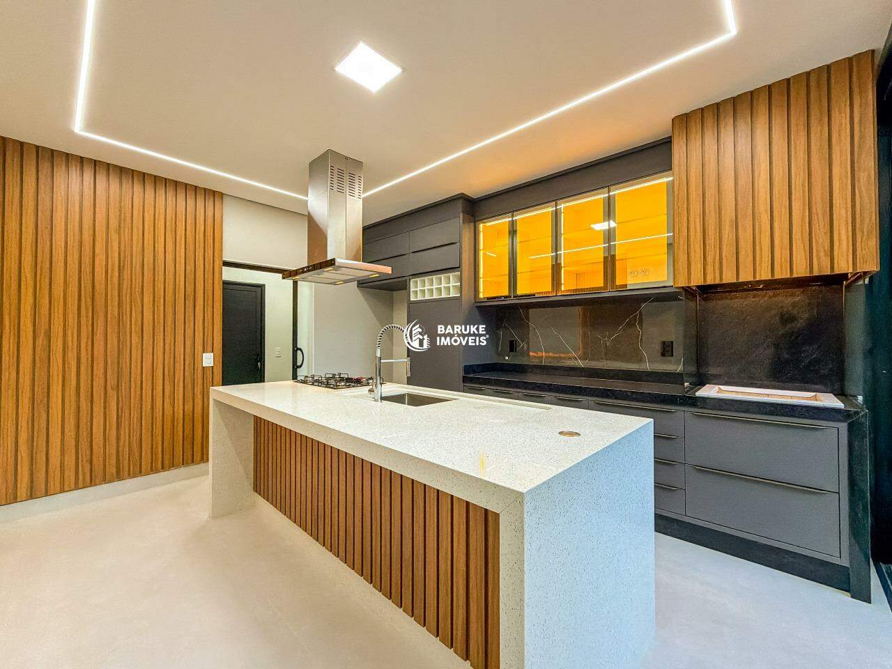 Casa de condomínio à venda no bairro JARDIM MANTOVAIndaiatuba: 