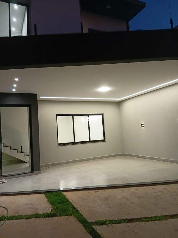Casa de condomínio para aluguel no bairro JARDINS DO IMPÉRIOIndaiatuba: 