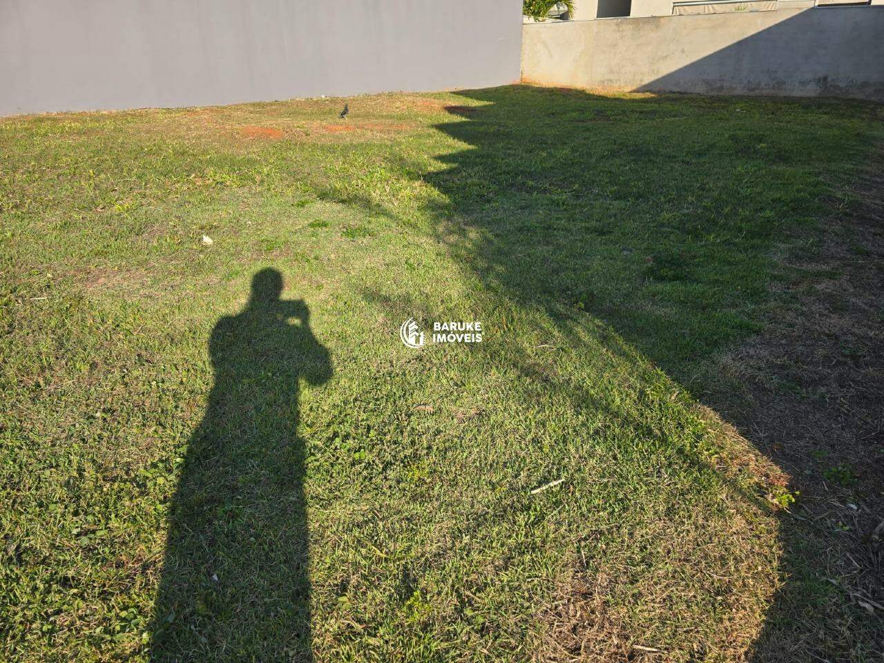 Terreno à venda no bairro JARDIM RESIDENCIAL DONA LUCILLAIndaiatuba: 