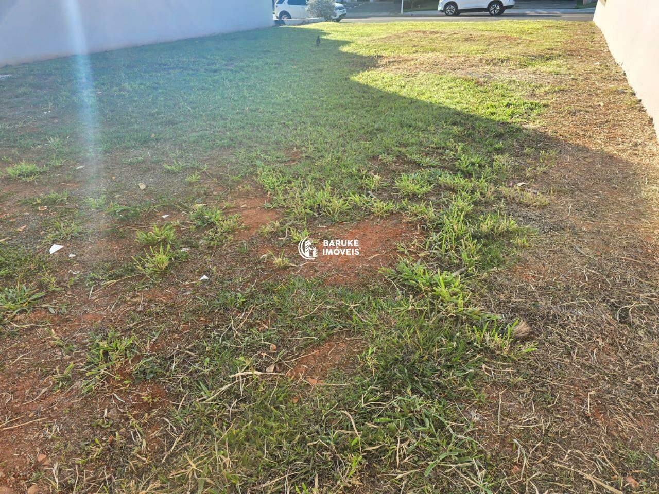 Terreno à venda no bairro JARDIM RESIDENCIAL DONA LUCILLAIndaiatuba: 