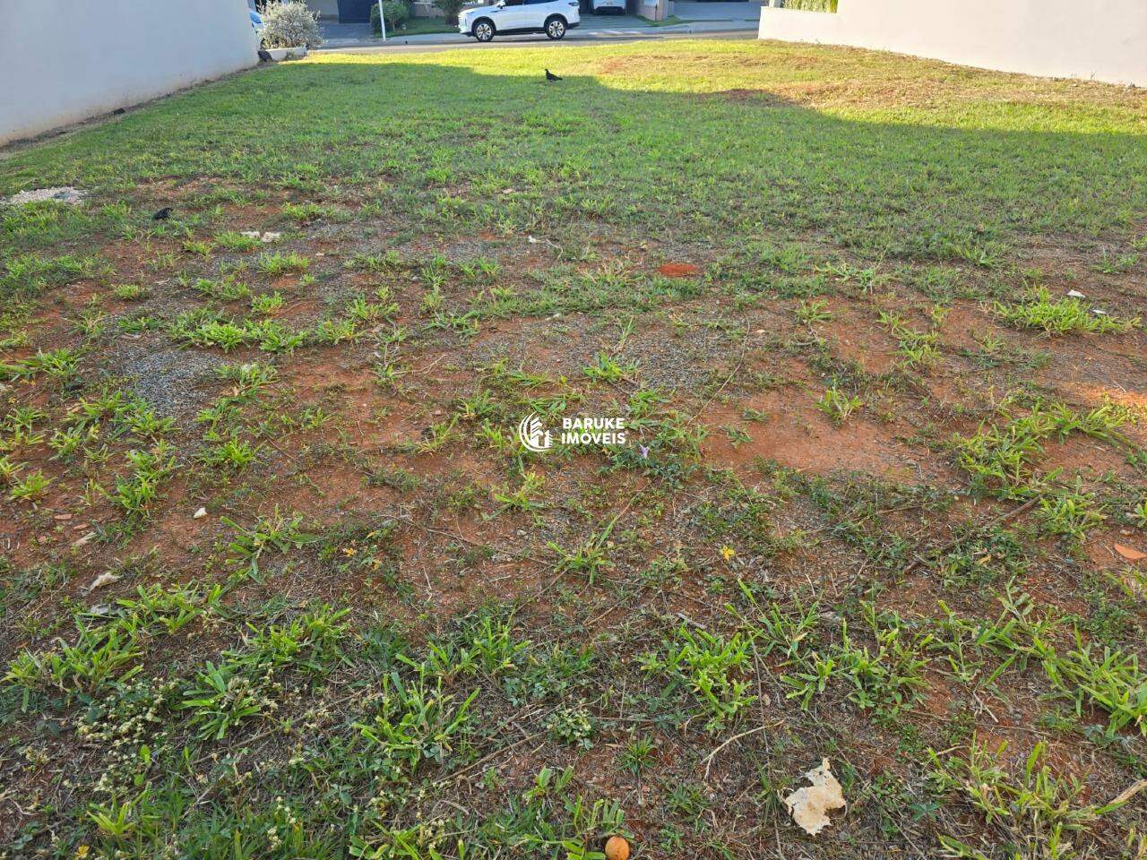 Terreno à venda no bairro JARDIM RESIDENCIAL DONA LUCILLAIndaiatuba: 