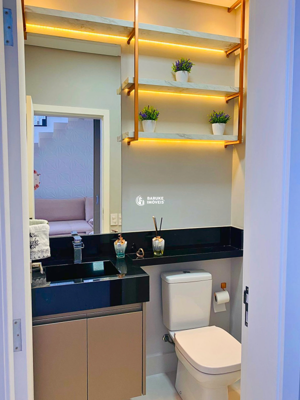 Casa de condomínio à venda no bairro JARDIM MANTOVAIndaiatuba: 