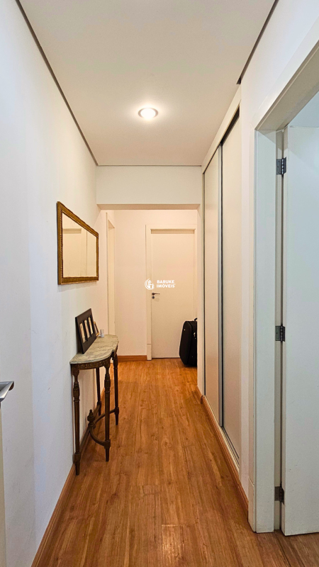 Apartamento à venda no bairro Vila SfeirIndaiatuba: 