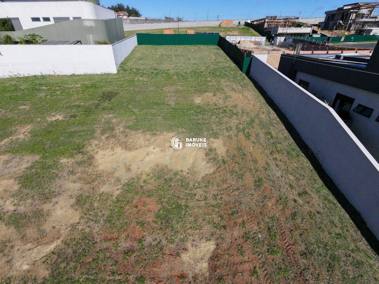 Terreno à venda no bairro Parque Villa dos PinheirosIndaiatuba: 