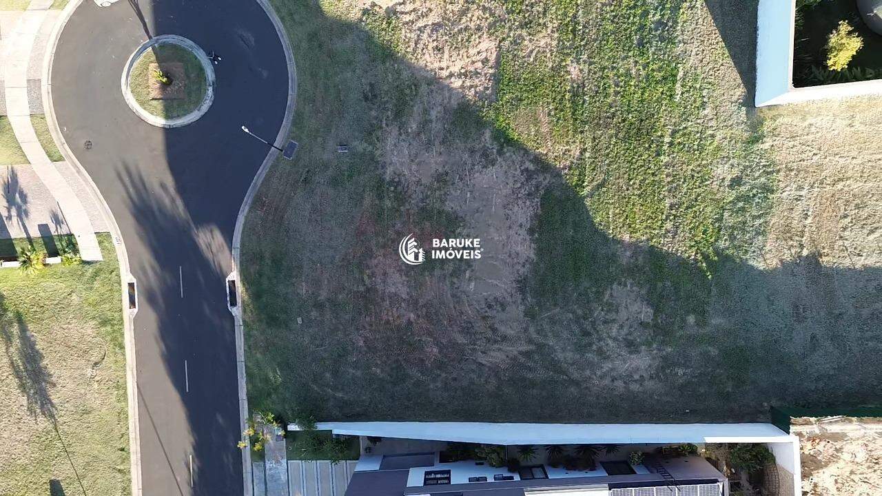 Terreno à venda no bairro Parque Villa dos PinheirosIndaiatuba: 