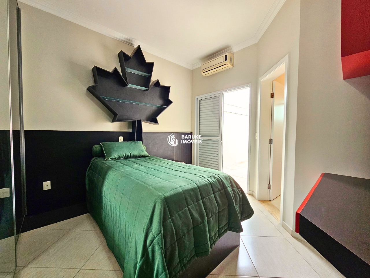 Casa de condomínio à venda no bairro VILA SUICAIndaiatuba: 