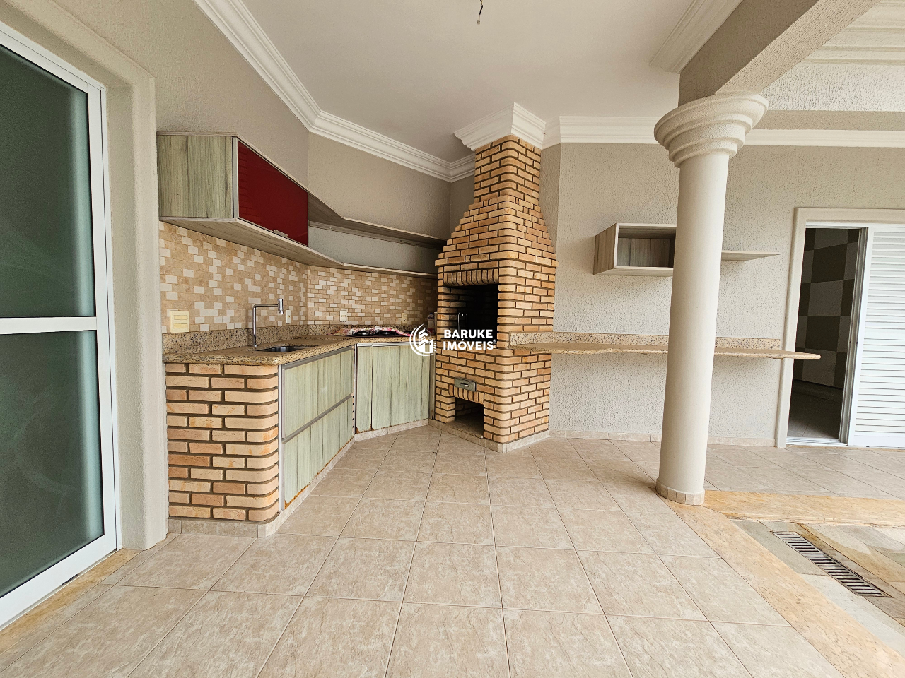 Casa de condomínio à venda no bairro VILA SUICAIndaiatuba: 