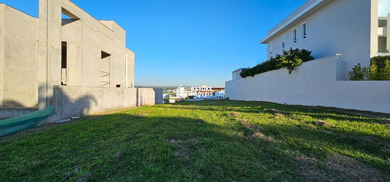 Terreno à venda no bairro JARDIM DOS LAGOSIndaiatuba: 