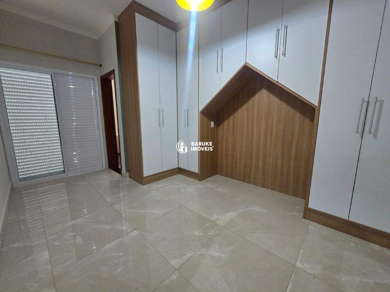 Casa de condomínio à venda no bairro JARDINS DO IMPÉRIOIndaiatuba: 
