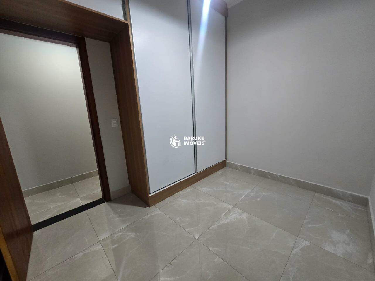 Casa de condomínio à venda no bairro JARDINS DO IMPÉRIOIndaiatuba: 