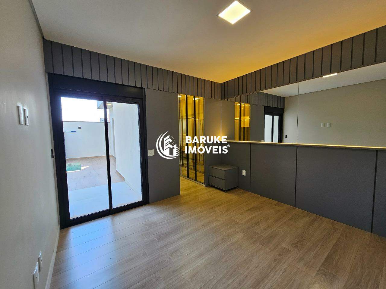 Casa de condomínio à venda no bairro JARDIM RESIDENCIAL DONA MARIA CANDIDAIndaiatuba: 