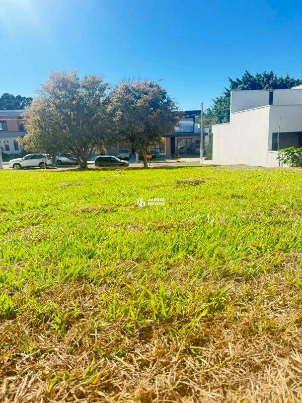 Terreno à venda no bairro JARDINS DI ROMAIndaiatuba: 