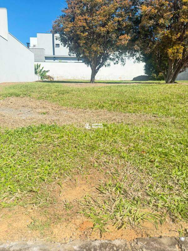 Terreno à venda no bairro JARDINS DI ROMAIndaiatuba: 