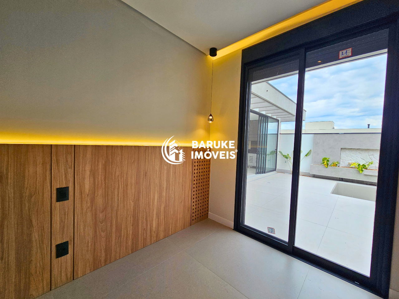 Casa de condomínio à venda no bairro RESIDENCIAL DUAS MARIASIndaiatuba: 