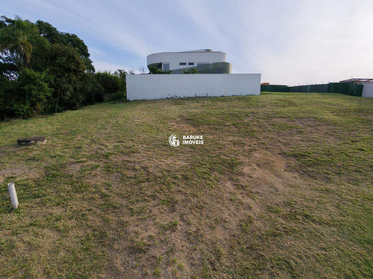 Terreno à venda no bairro Parque Villa dos PinheirosIndaiatuba: 