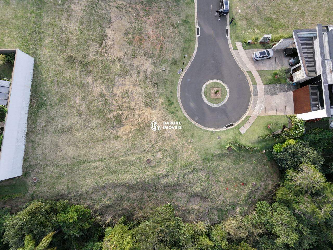 Terreno à venda no bairro Parque Villa dos PinheirosIndaiatuba: 