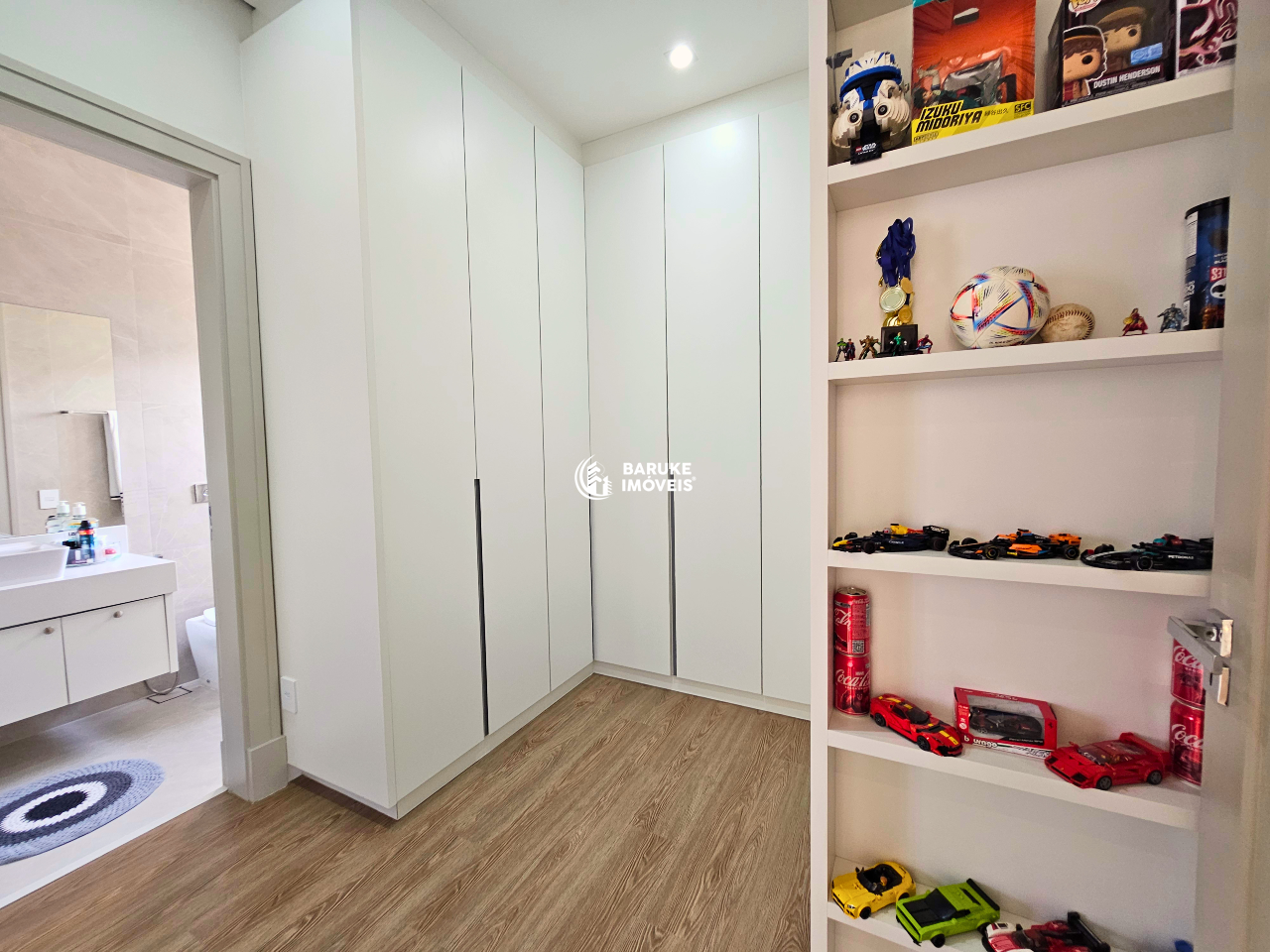 Casa de condomínio à venda no bairro Parque Villa dos PinheirosIndaiatuba: 