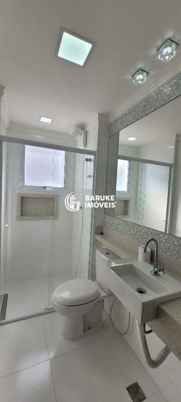 Apartamento à venda no bairro CENTROIndaiatuba: Banheiro suíte