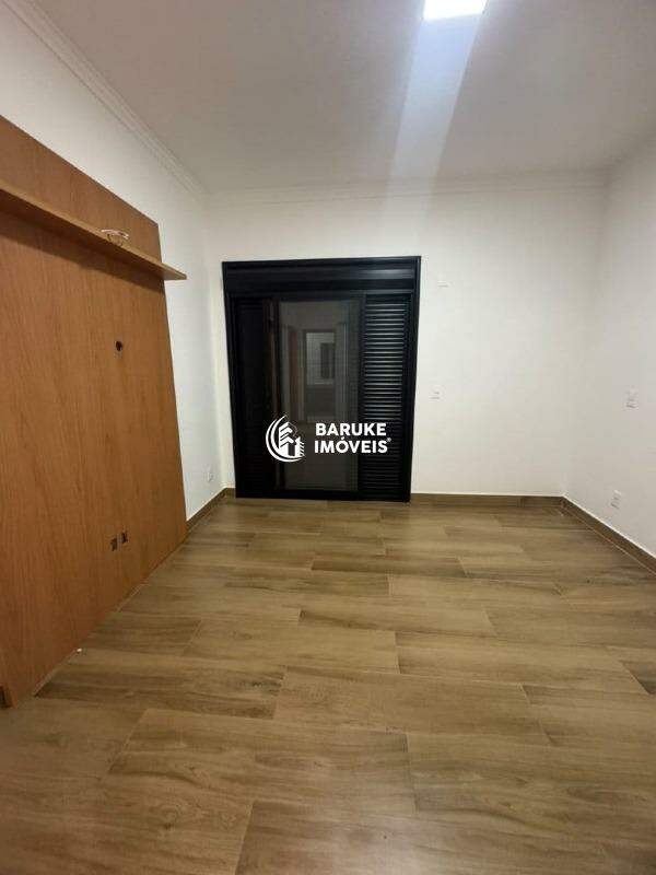 Casa de condomínio à venda no bairro JARDIM LAGUNAIndaiatuba: 