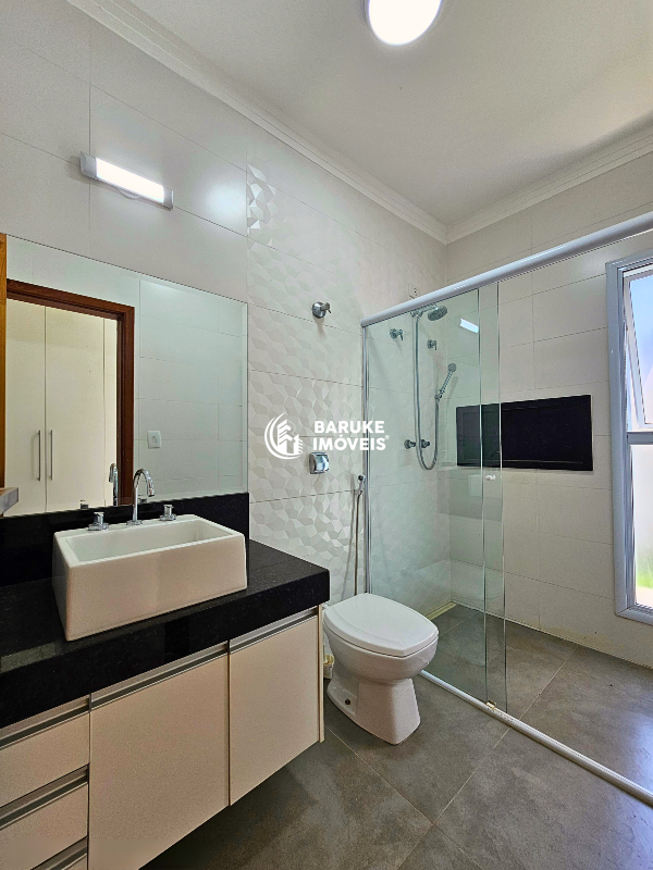 Casa de condomínio para aluguel no bairro JARDIM DOS LAGOSIndaiatuba: 