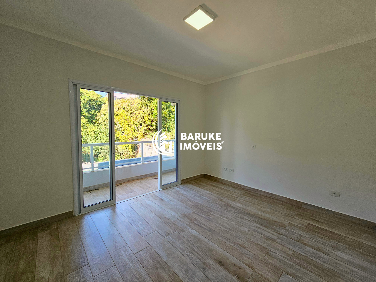 Casa de condomínio para aluguel no bairro JARDIM DOS LAGOSIndaiatuba: 