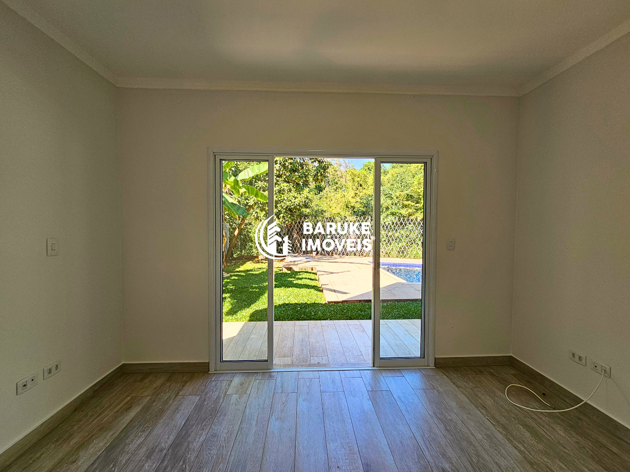Casa de condomínio para aluguel no bairro JARDIM DOS LAGOSIndaiatuba: 