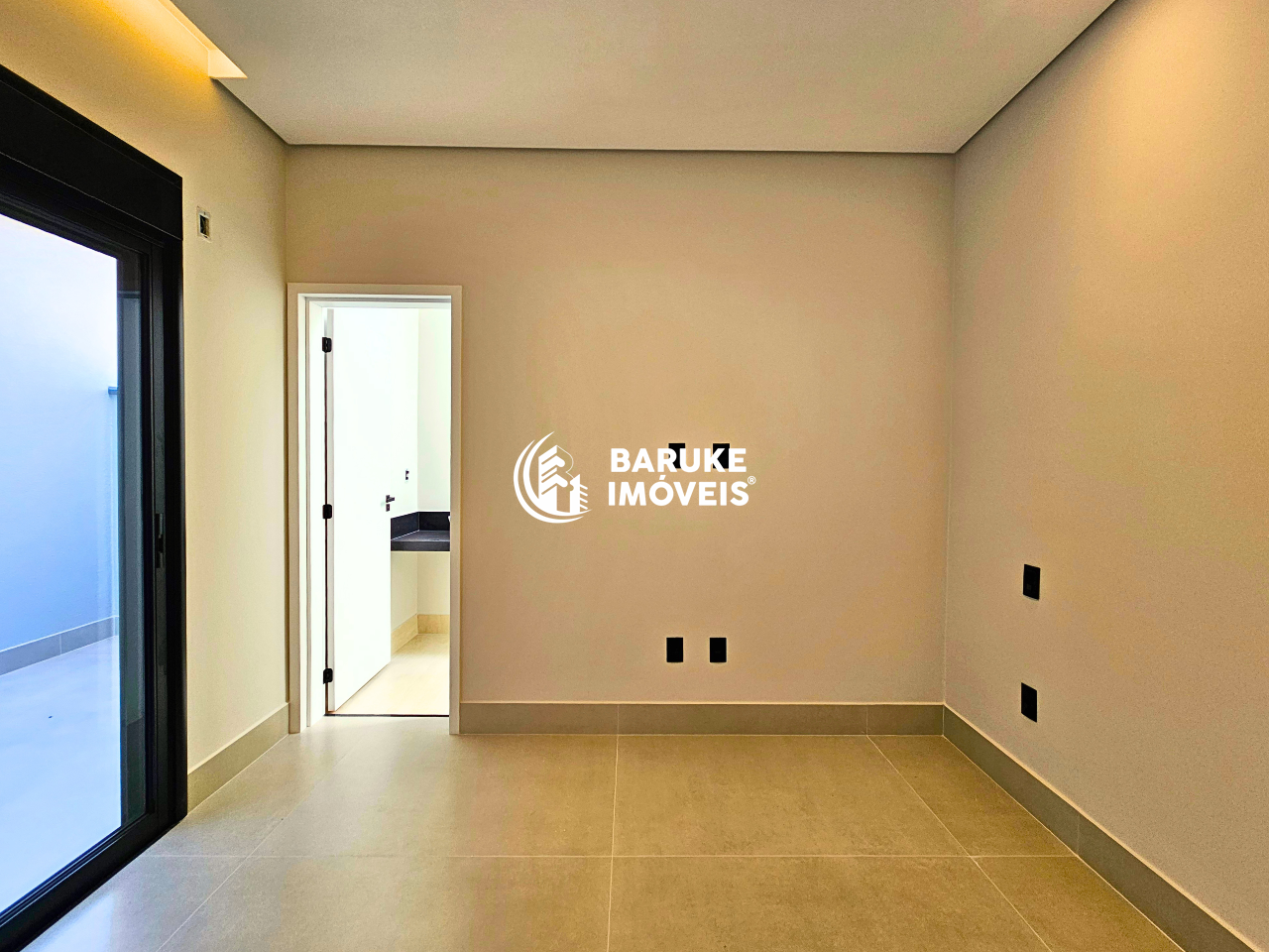 Casa de condomínio à venda no bairro Jardim CasablancaIndaiatuba: 