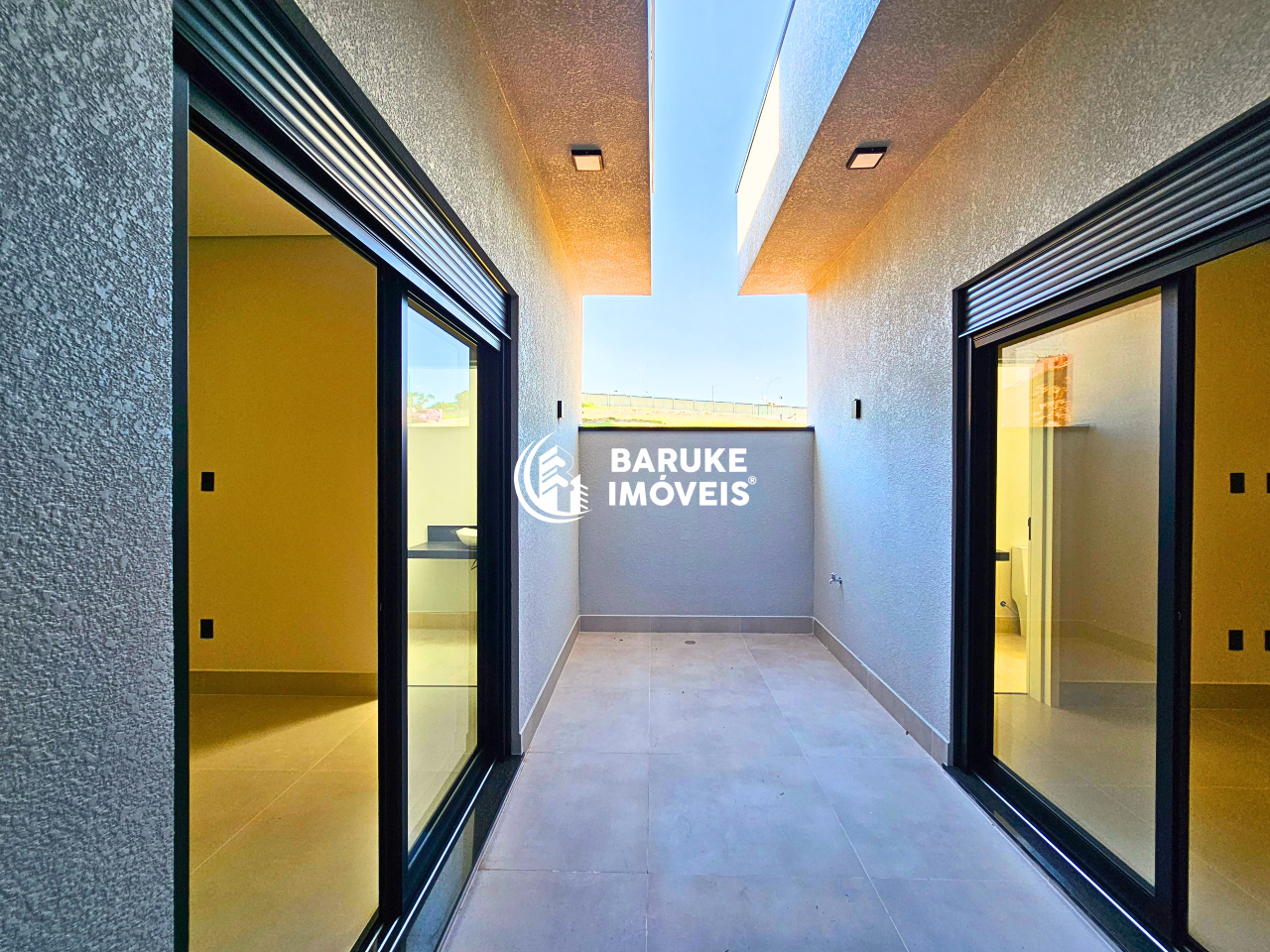 Casa de condomínio à venda no bairro Jardim CasablancaIndaiatuba: 