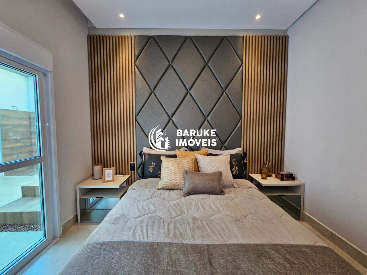 Casa de condomínio à venda no bairro JARDIM RESIDENCIAL MARIA DULCEIndaiatuba: 