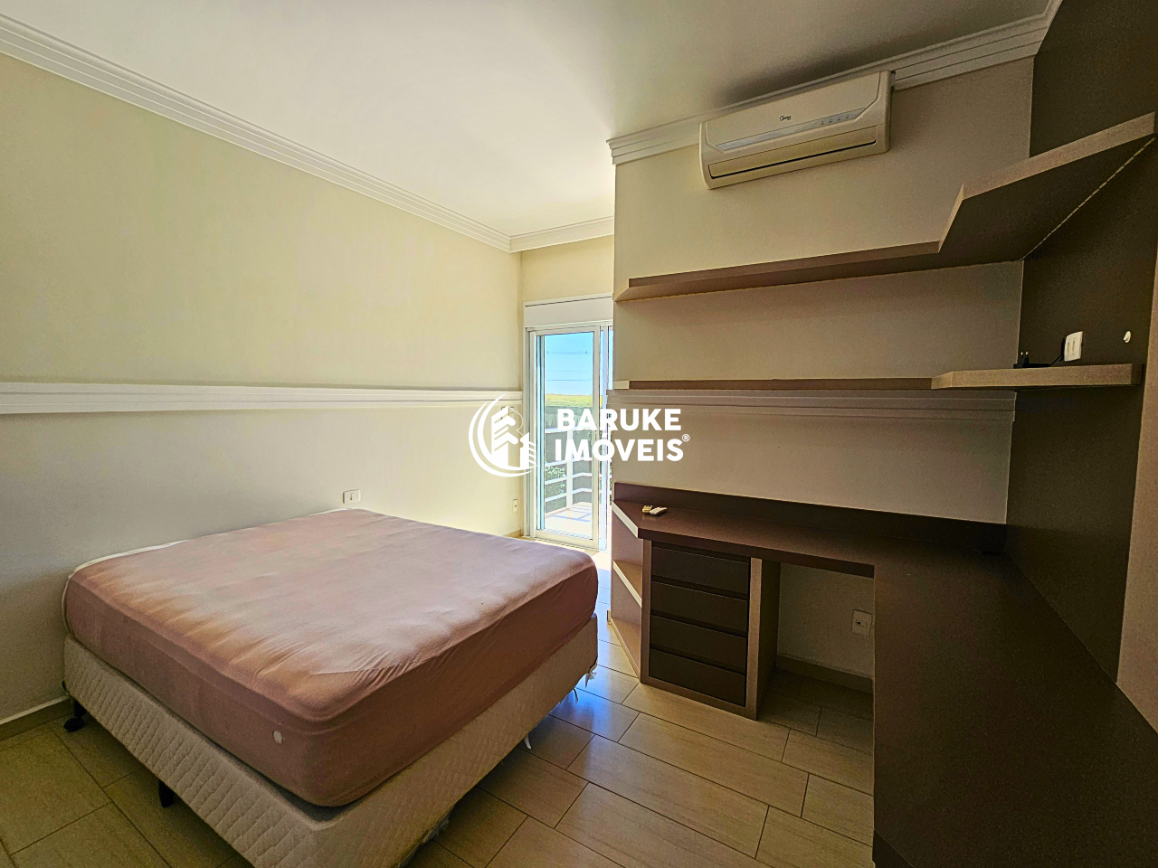 Casa de condomínio à venda no bairro JARDIM VILA PARADISOIndaiatuba: 