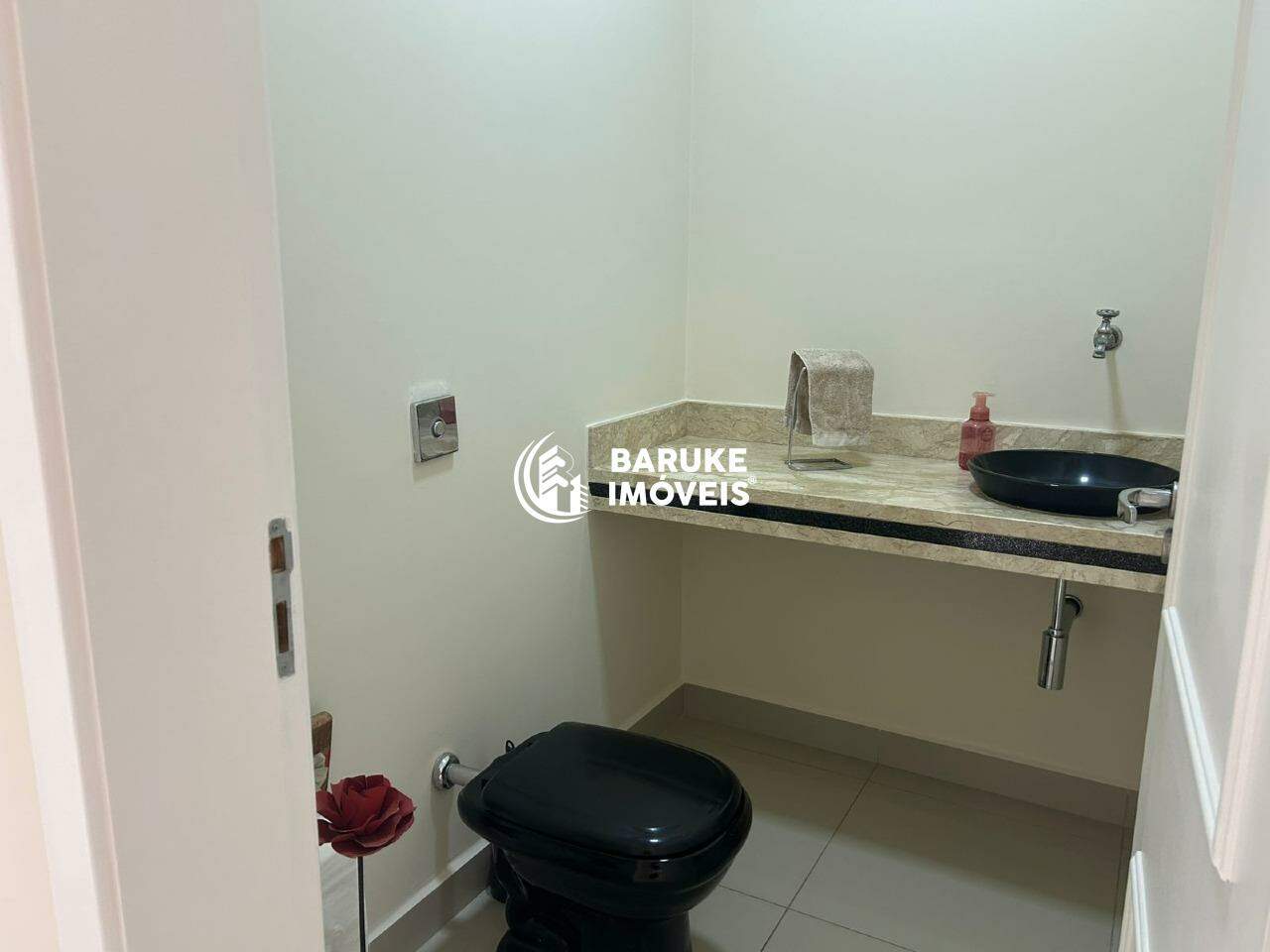 Casa de condomínio à venda no bairro JARDIM RESIDENCIAL MARIA DULCEIndaiatuba: 