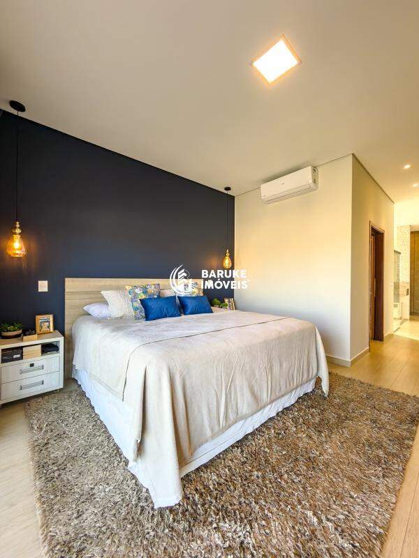 Casa de condomínio à venda no bairro JARDIM VILA PARADISOIndaiatuba: 