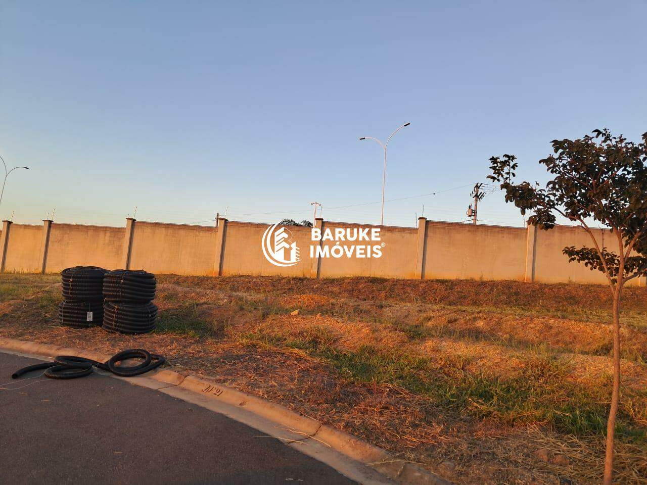 Terreno à venda no bairro RESIDENCIAL CASA DO LAGOIndaiatuba: 