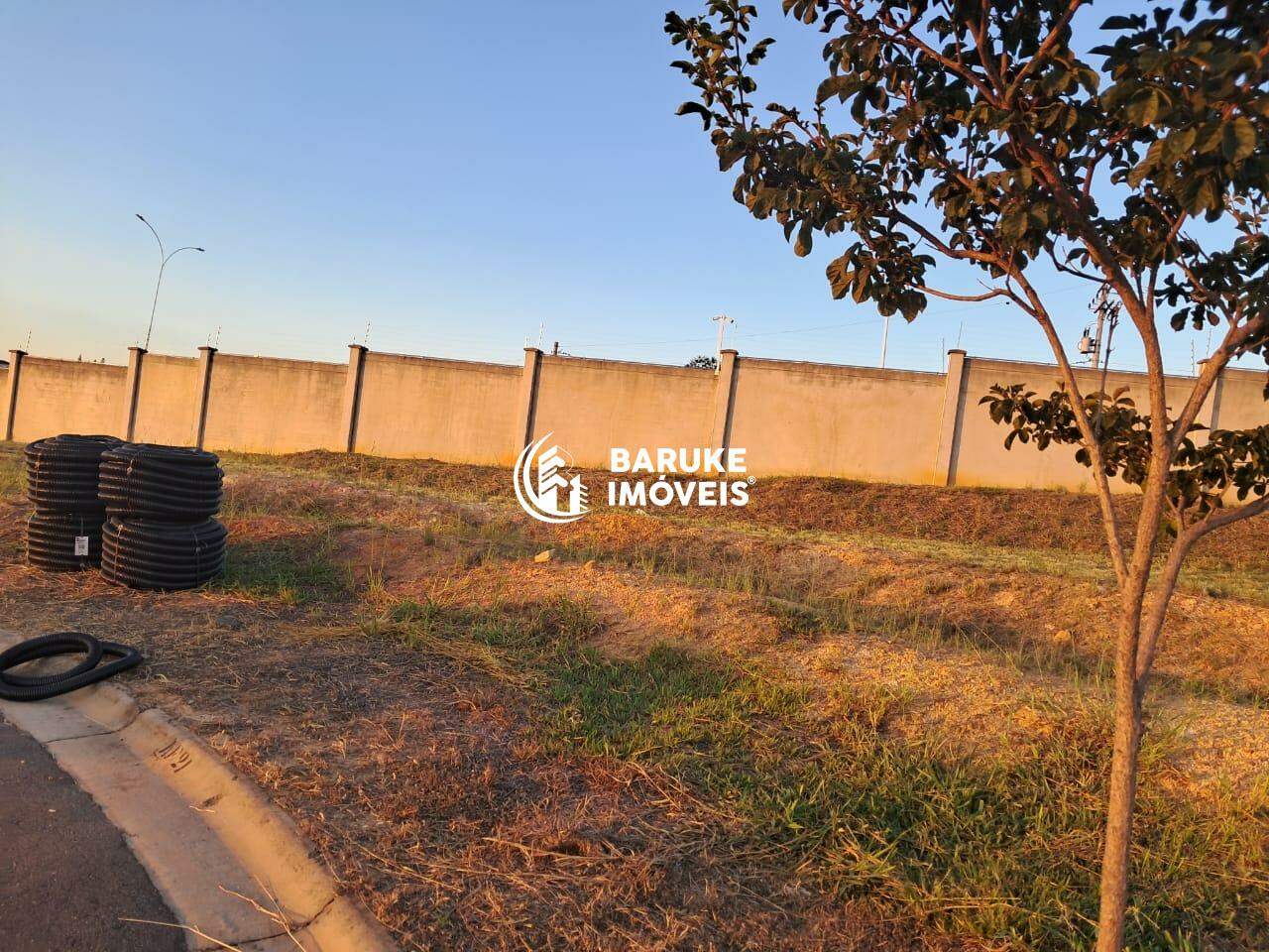 Terreno à venda no bairro RESIDENCIAL CASA DO LAGOIndaiatuba: 