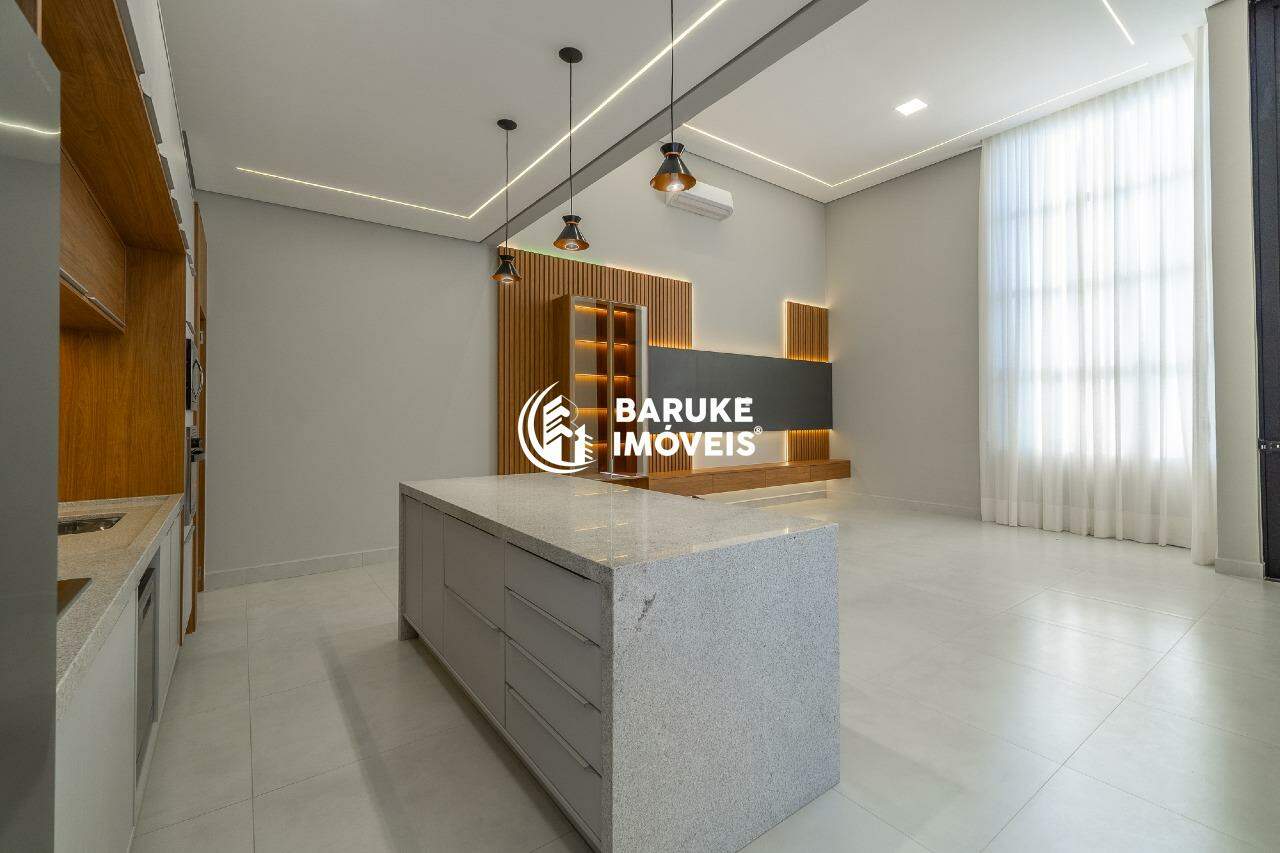Casa de condomínio à venda no bairro JARDIM RESIDENCIAL DONA LUCILLAIndaiatuba: 