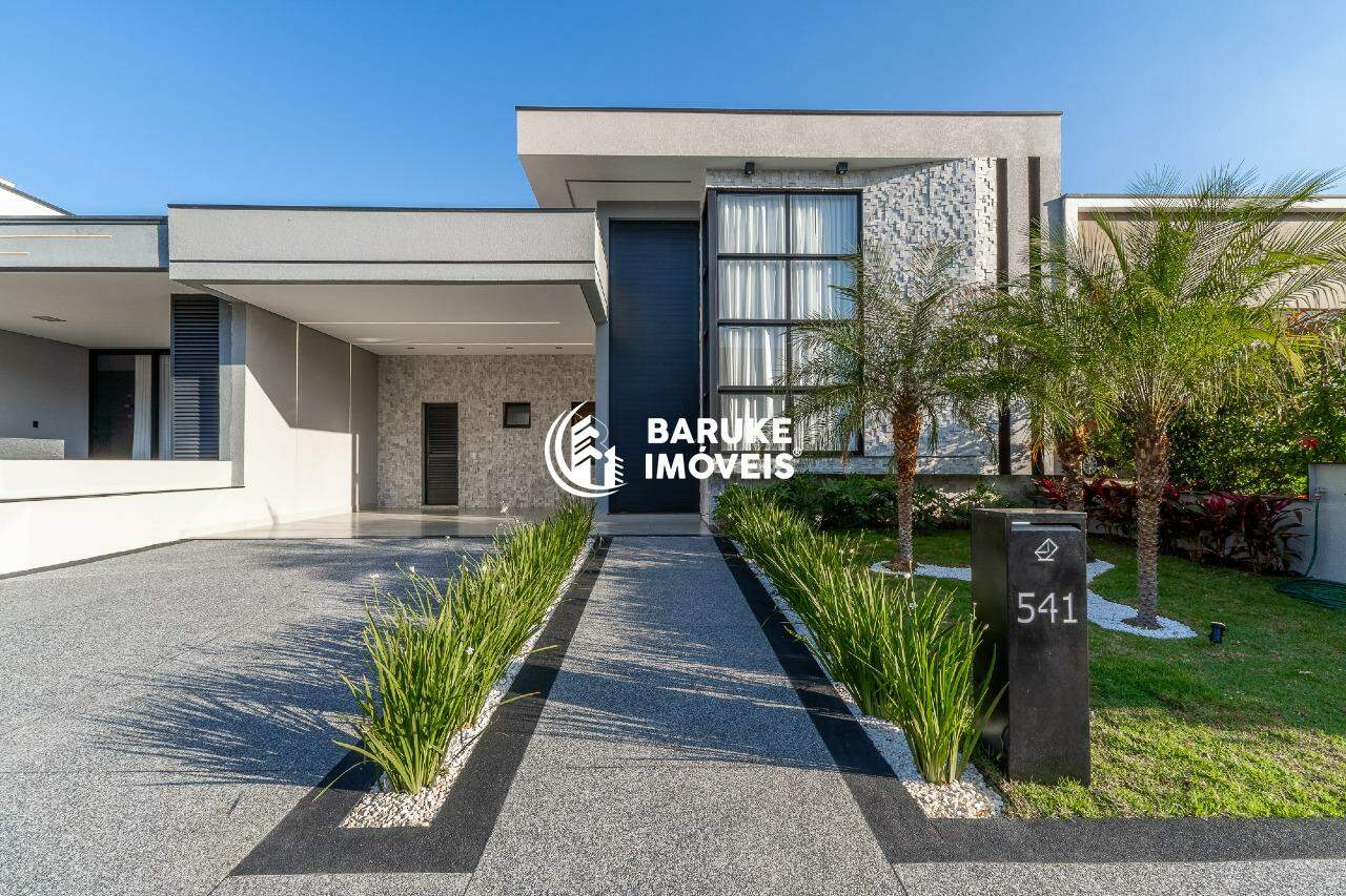 Casa de condomínio à venda no bairro JARDIM RESIDENCIAL DONA LUCILLAIndaiatuba: 