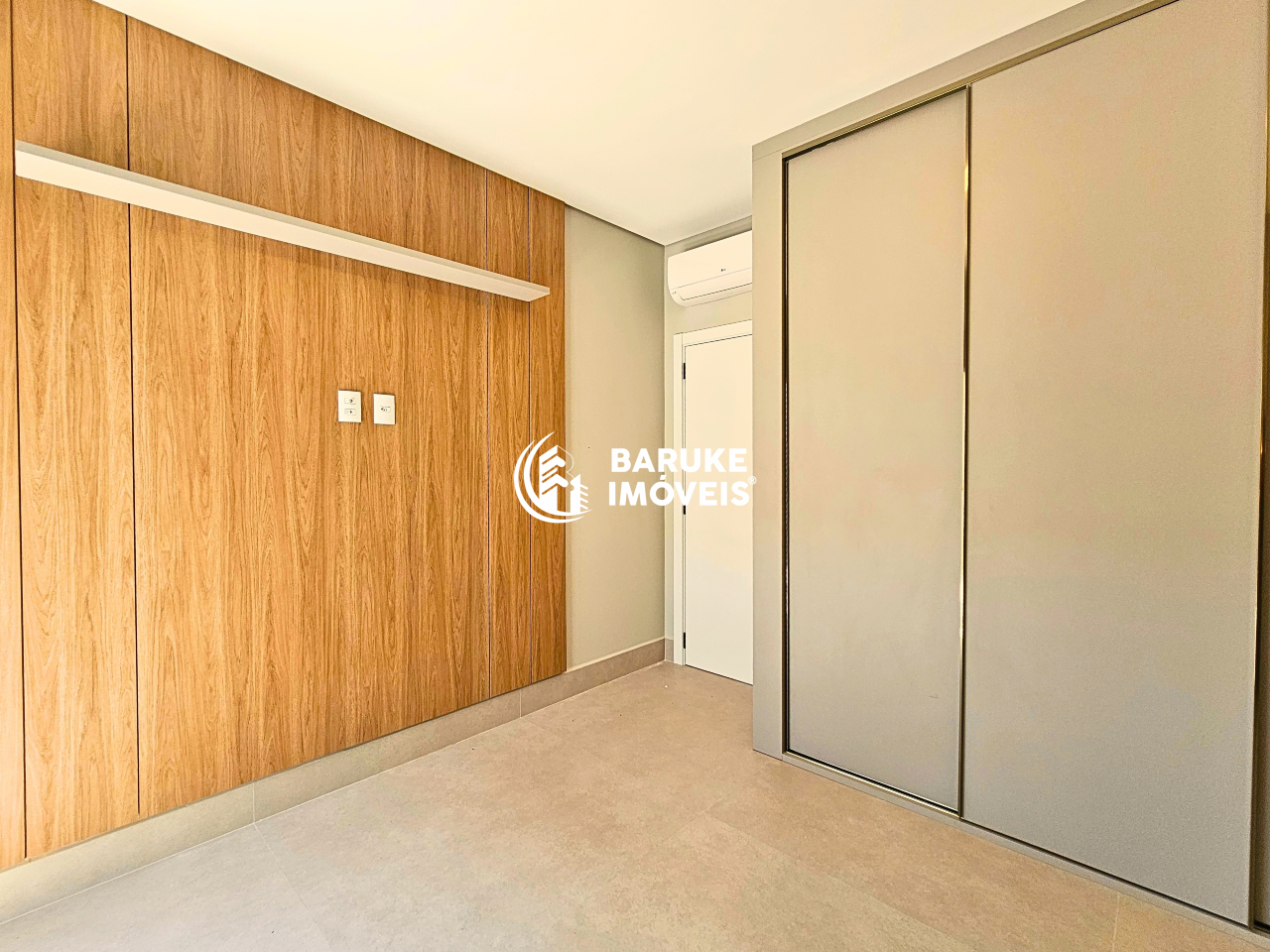 Casa de condomínio à venda no bairro RESIDENCIAL LONDON PARKIndaiatuba: 